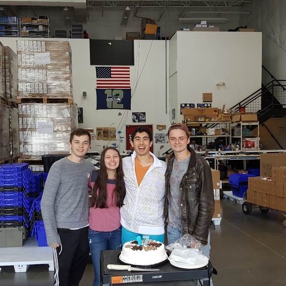 Meet your Posher! - Picture 2 of 4